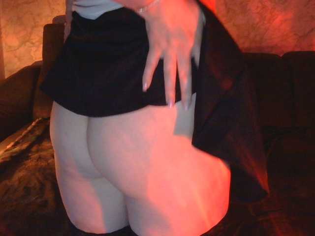 Florena-1 live cam on BongaCams