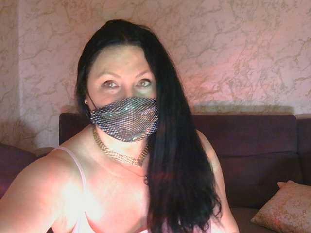 Florena-1 live cam on BongaCams