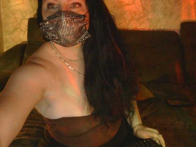 Florena-1 live cam on BongaCams