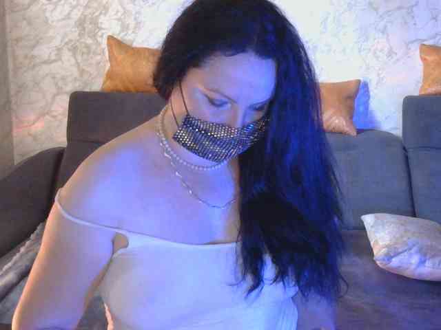 Florena-1 Live Webcam on BongaCams