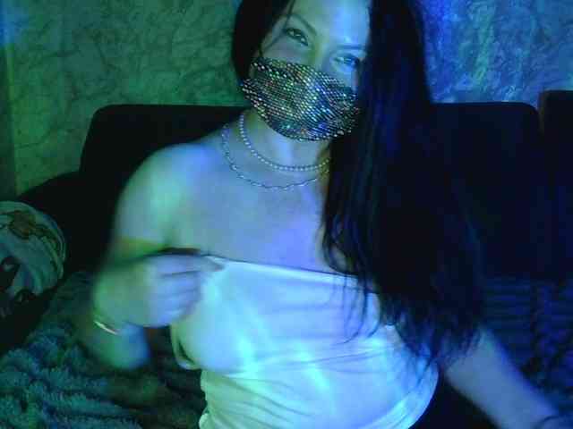Florena-1 Live Webcam on BongaCams