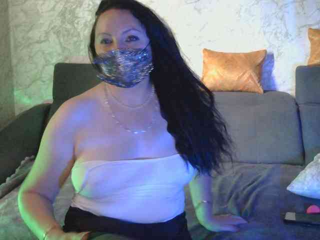 Florena-1 Live Webcam on BongaCams
