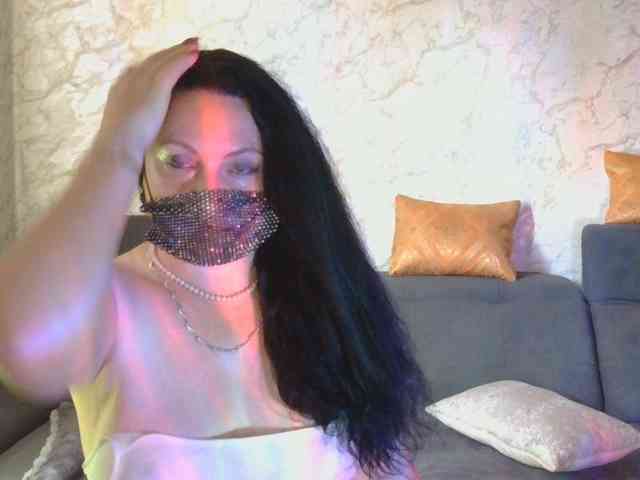 Florena-1 Live Webcam on BongaCams