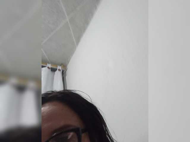 nadiaSamiri live cam on BongaCams