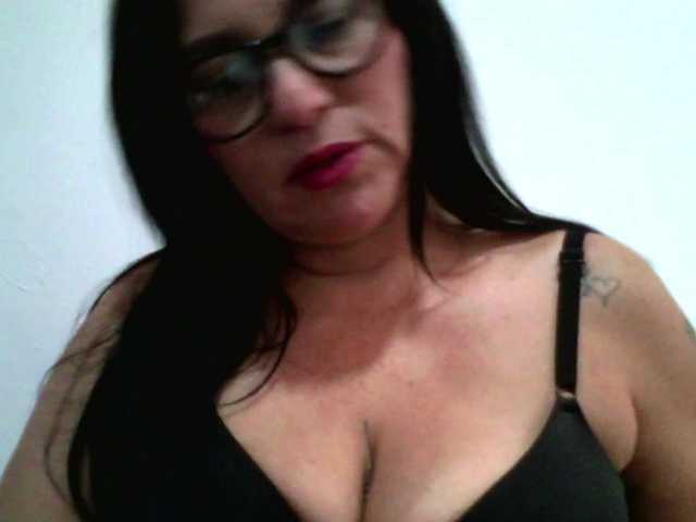 nadiaSamiri live cam on BongaCams