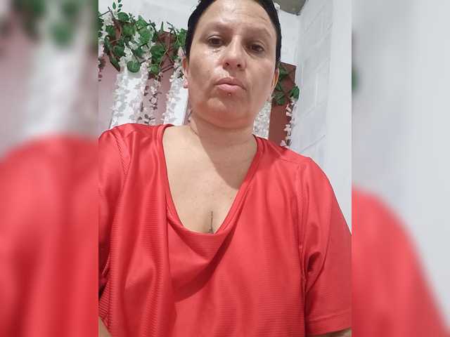 nadiaSamiri live cam on BongaCams