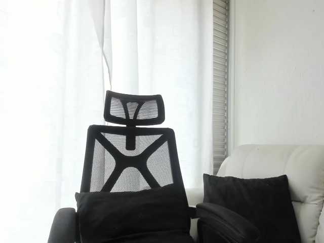 nadiaSamiri live cam on BongaCams