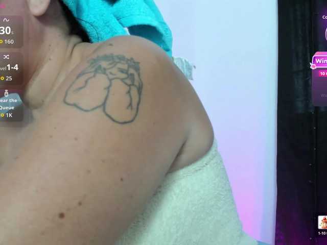 nadiaSamiri live cam on BongaCams