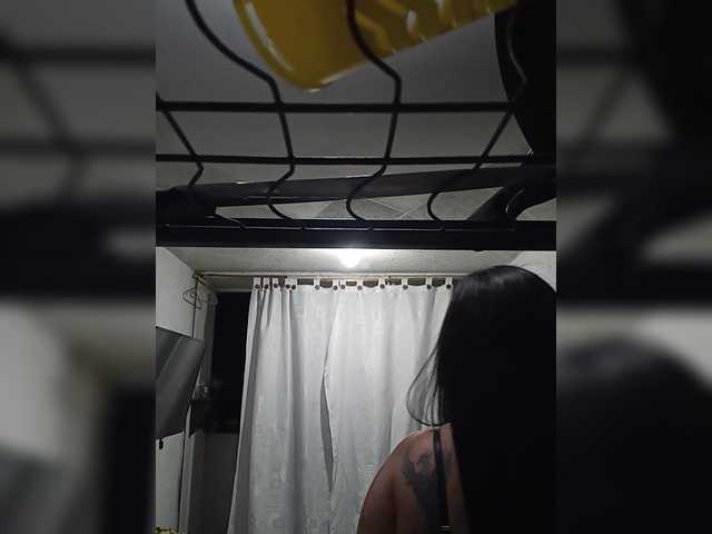 nadiaSamiri live cam on BongaCams