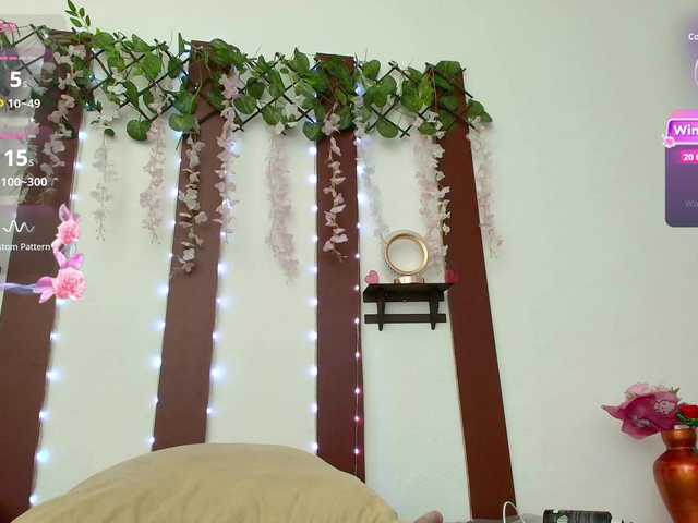 nadiaSamiri live cam on BongaCams
