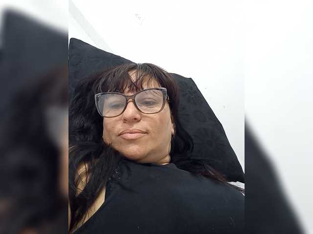 nadiaSamiri live cam on BongaCams