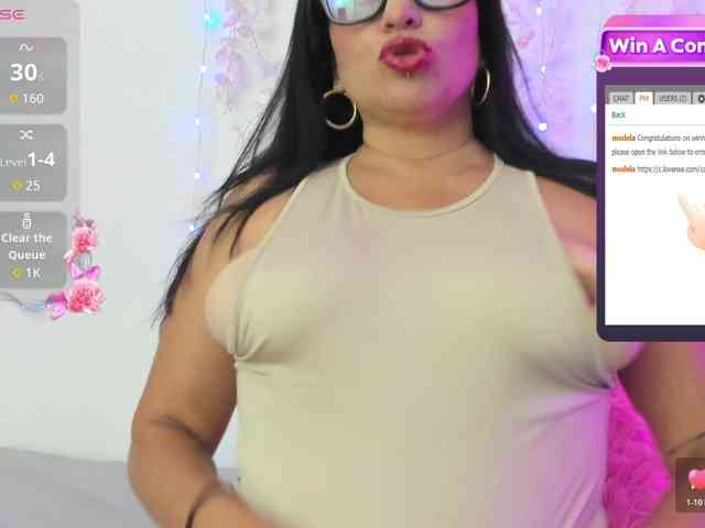 nadiaSamiri webcam