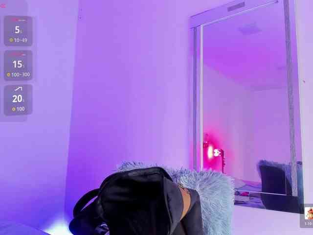 nadiaSamiri webcam