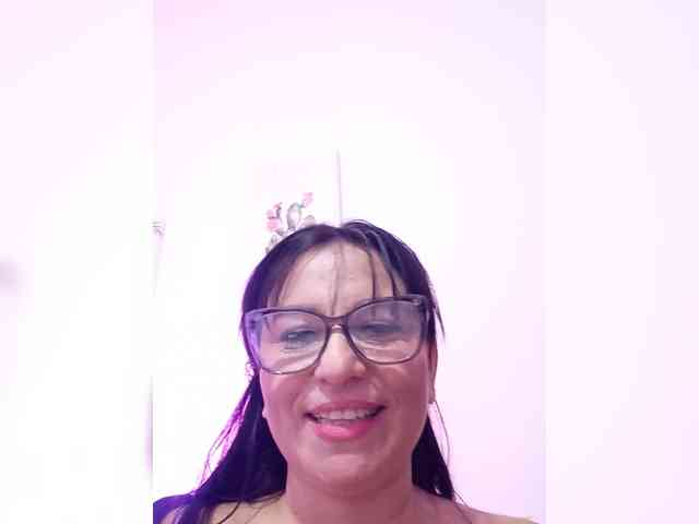 nadiaSamiri webcam