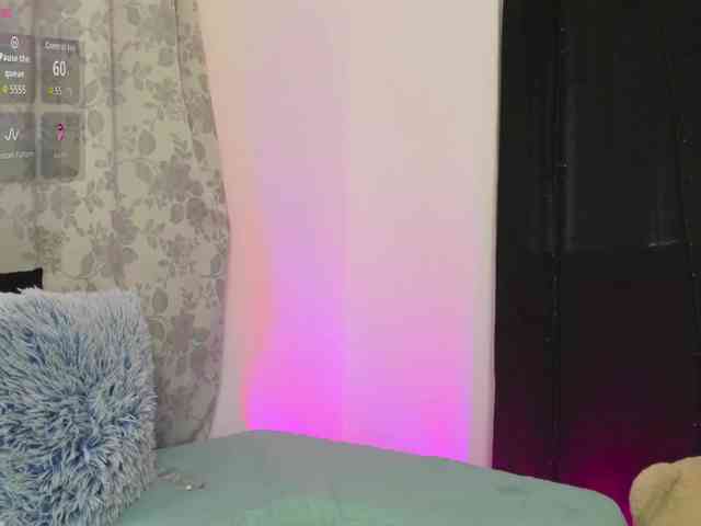 nadiaSamiri webcam