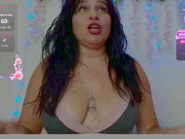 nadiaSamiri webcam