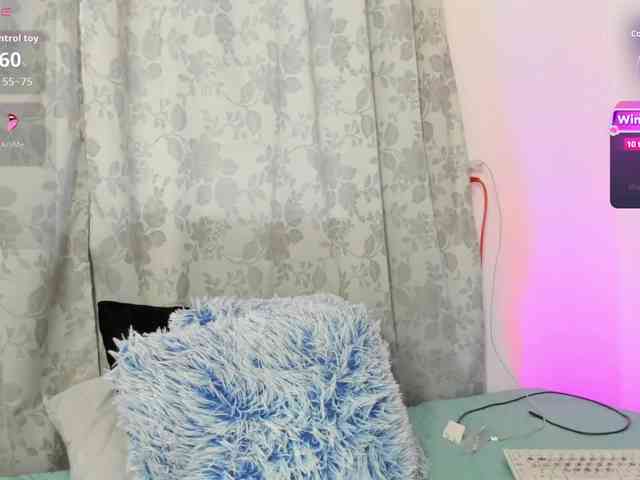 nadiaSamiri webcam