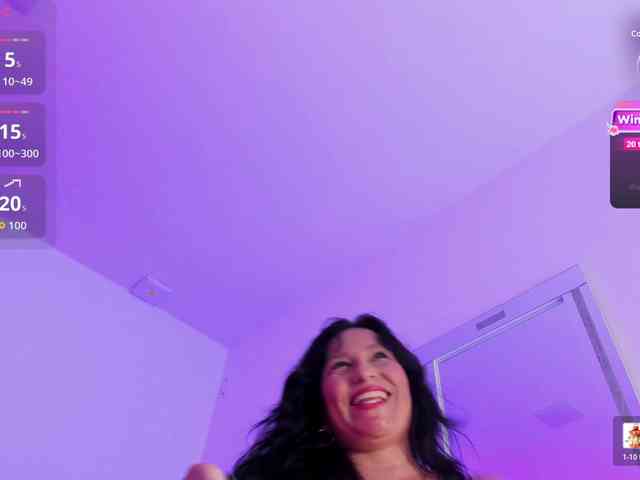 nadiaSamiri webcam