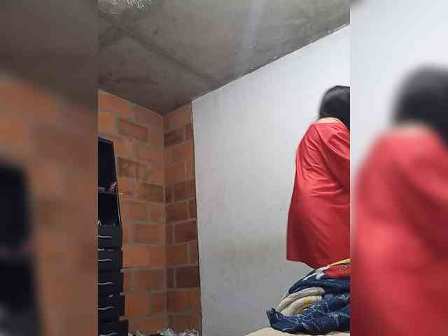 nadiaSamiri webcam