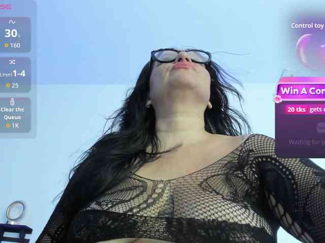 nadiaSamiri webcam