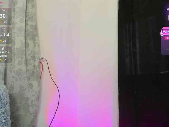 nadiaSamiri webcam