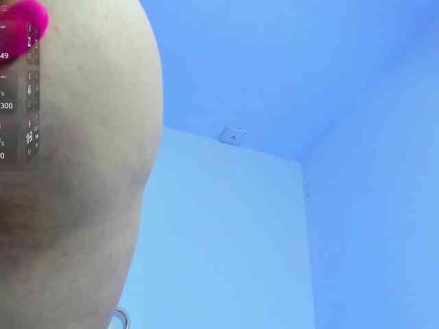 nadiaSamiri webcam