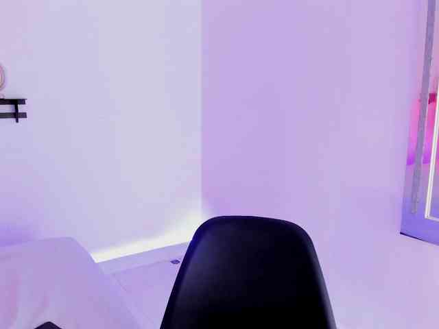 nadiaSamiri webcam