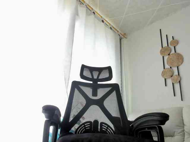 nadiaSamiri webcam