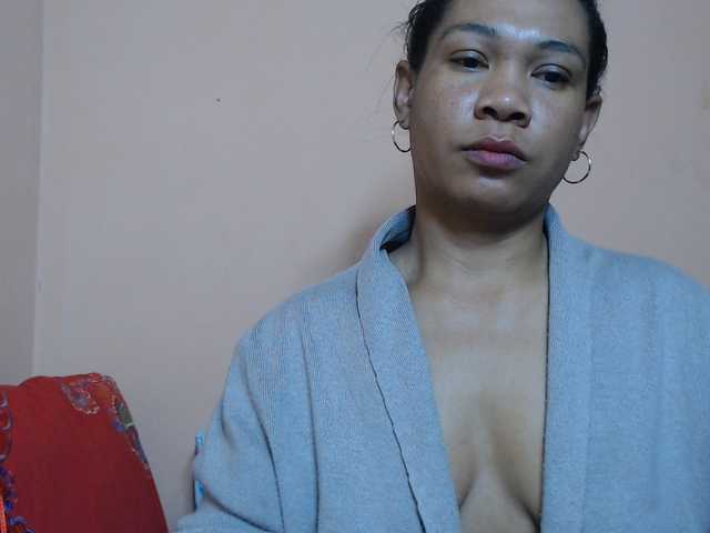 Rsylvie live cam on BongaCams