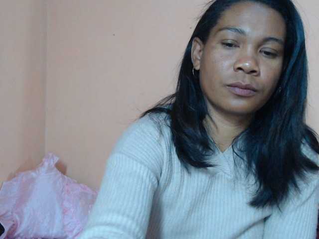 Rsylvie live webcam show