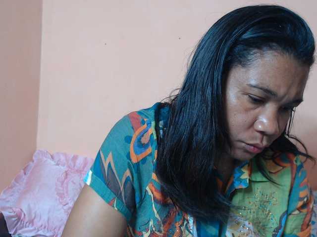 Rsylvie live cam on BongaCams