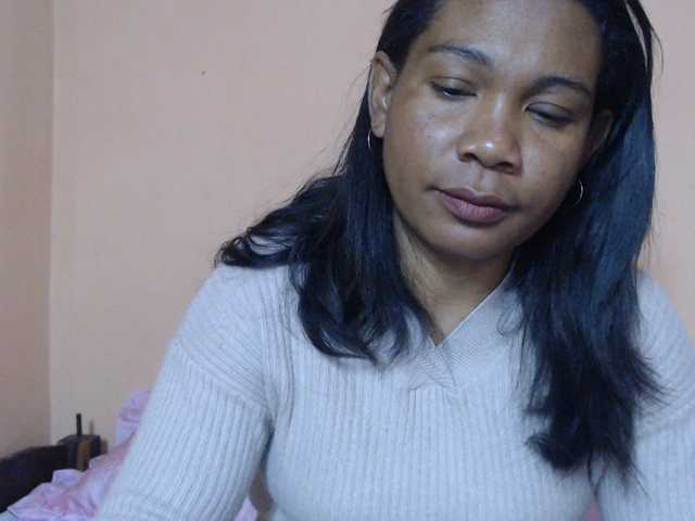 Rsylvie live webcam show