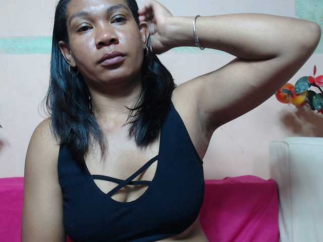 Rsylvie's BongaCams show and profile