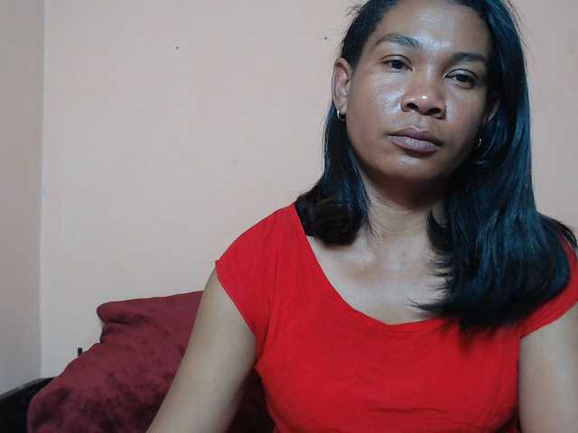 Rsylvie live cam on BongaCams