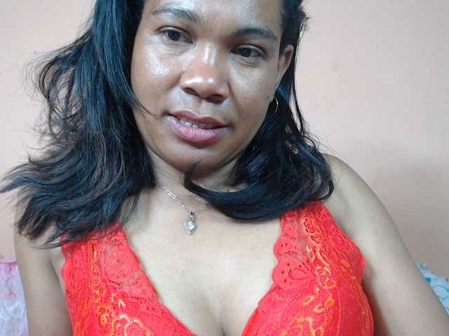 Rsylvie live cam on BongaCams