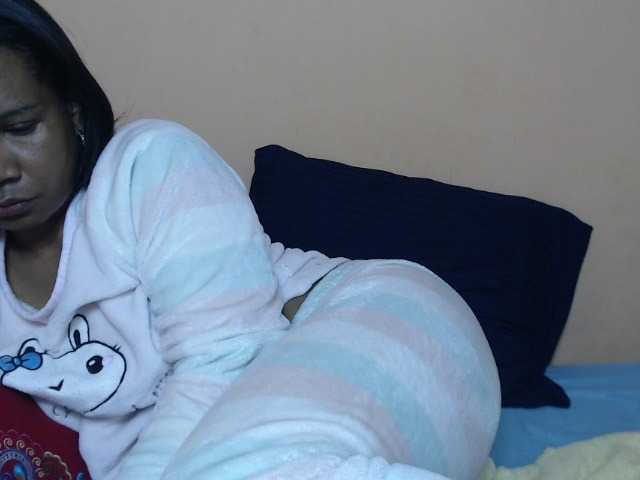 Rsylvie live cam on BongaCams