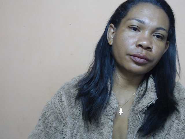 Rsylvie live cam on BongaCams