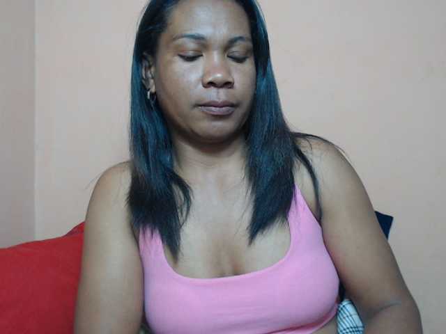 Rsylvie live cam on BongaCams