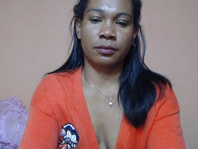 Rsylvie live webcam show