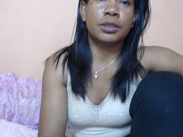Rsylvie live webcam show