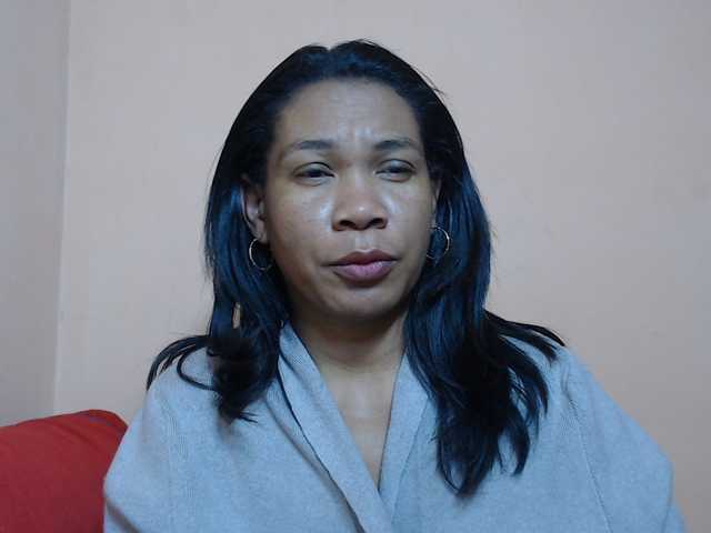Rsylvie live cam on BongaCams