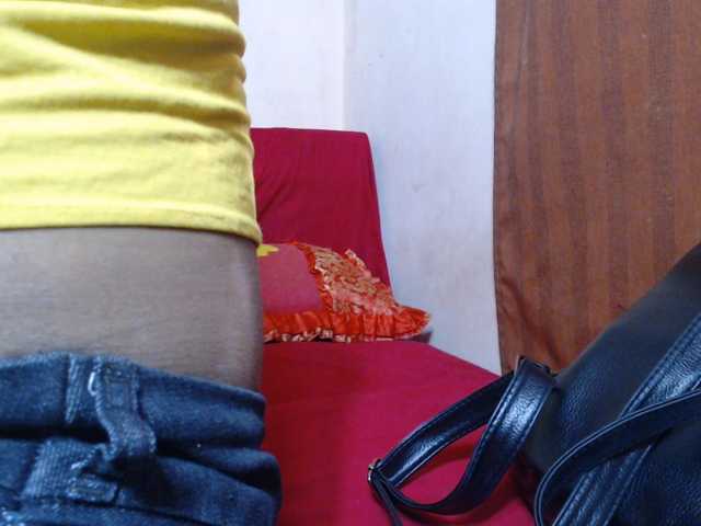 Rsylvie live cam on BongaCams