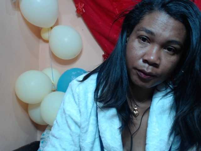 Rsylvie live cam on BongaCams