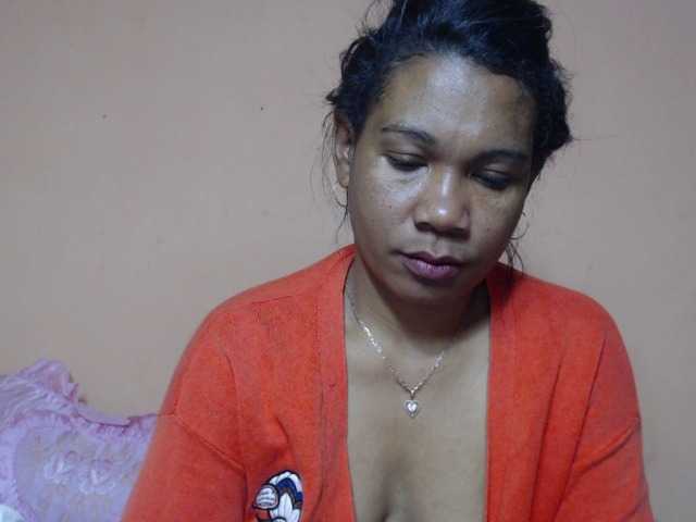 Rsylvie live webcam show