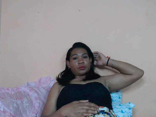 Rsylvie live cam on BongaCams