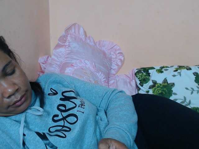 Rsylvie live webcam show