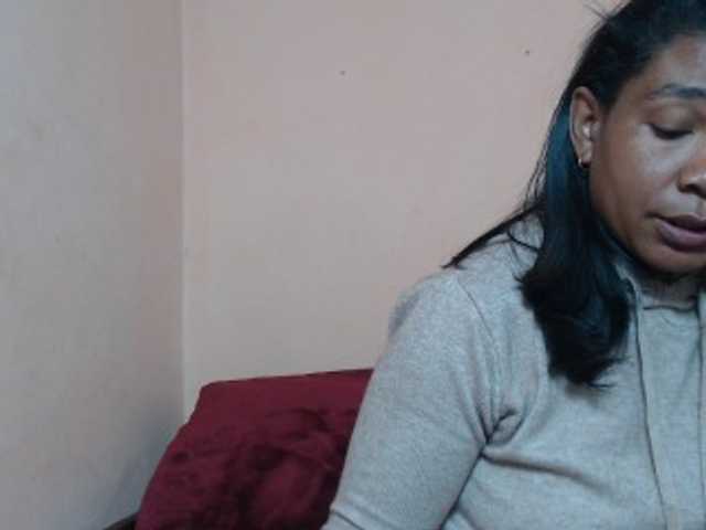 Rsylvie live cam on BongaCams