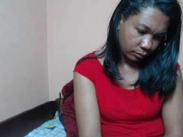 Rsylvie live cam on BongaCams