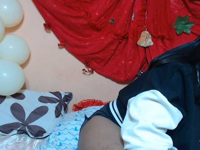 Rsylvie live cam on BongaCams