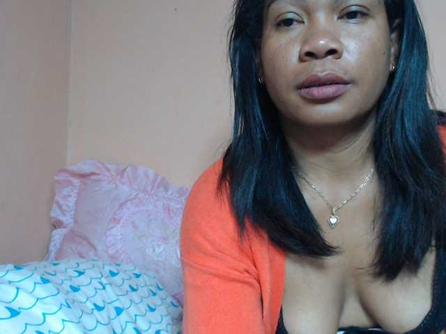 Rsylvie live cam on BongaCams